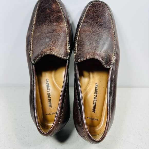 JOHNSTON & MURPHY Sz. 11M LEATHER SLIP ON LOAFERS. Brown M20-7792. main image 5